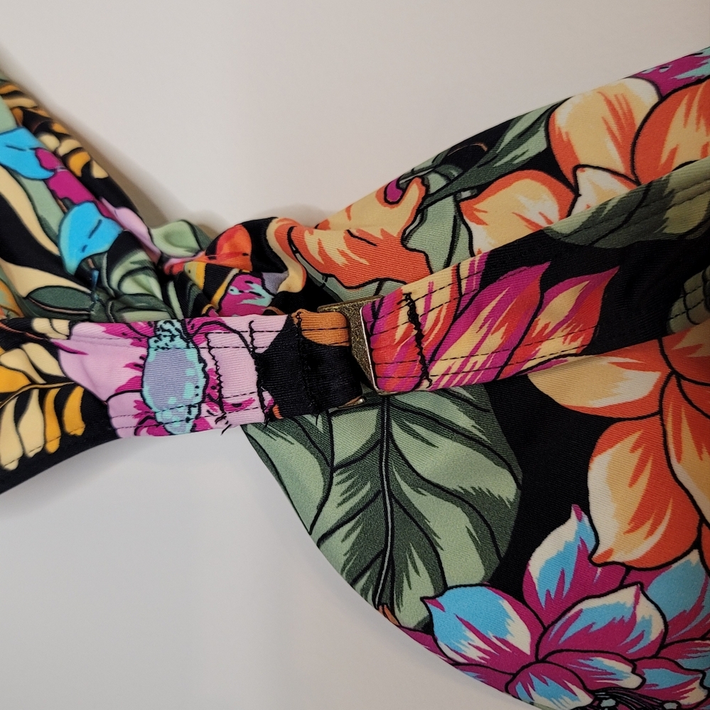 O'Neill Reina Tropical Malibu Bikini Top Size XL - Picture 2 of 12